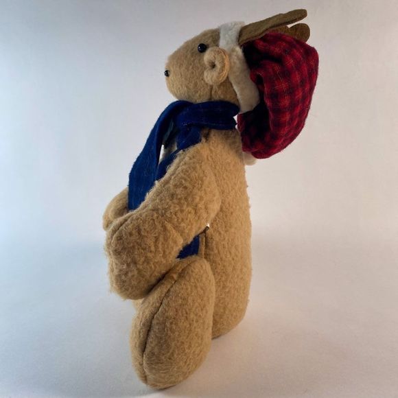 Plush Snow Shovelling Reindeer with scarf and hat. - Picture 7 of 10